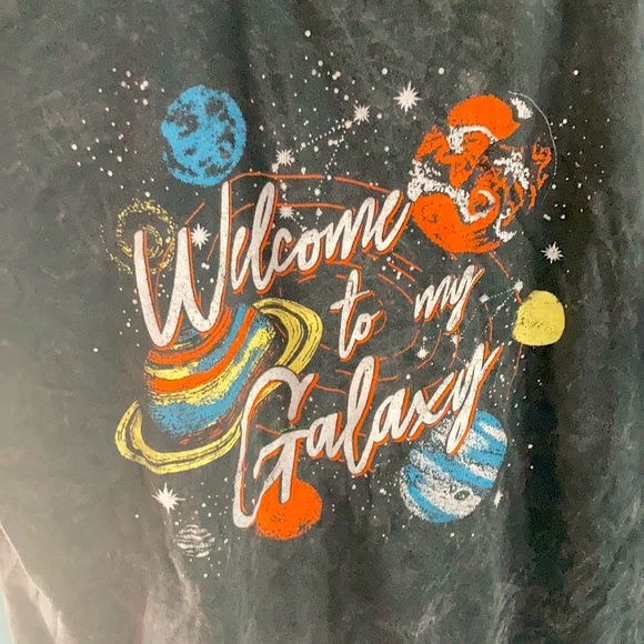 Welcome to my galaxy shirt - Picture 2 of 3